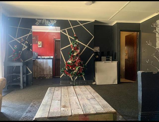 2 BEDROOM HOUSE FOR SALE IN BEACON VALLEY